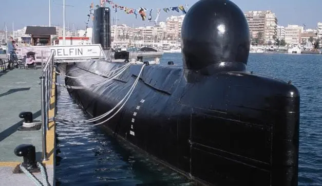 Sous-marin S-61 Delfín