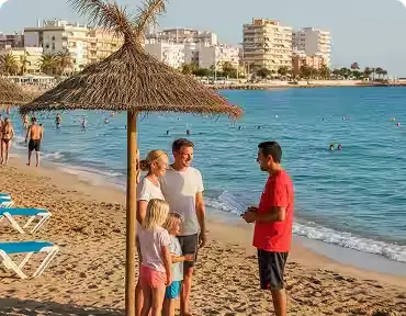 Location de parasols à la Playa de los Náufragos